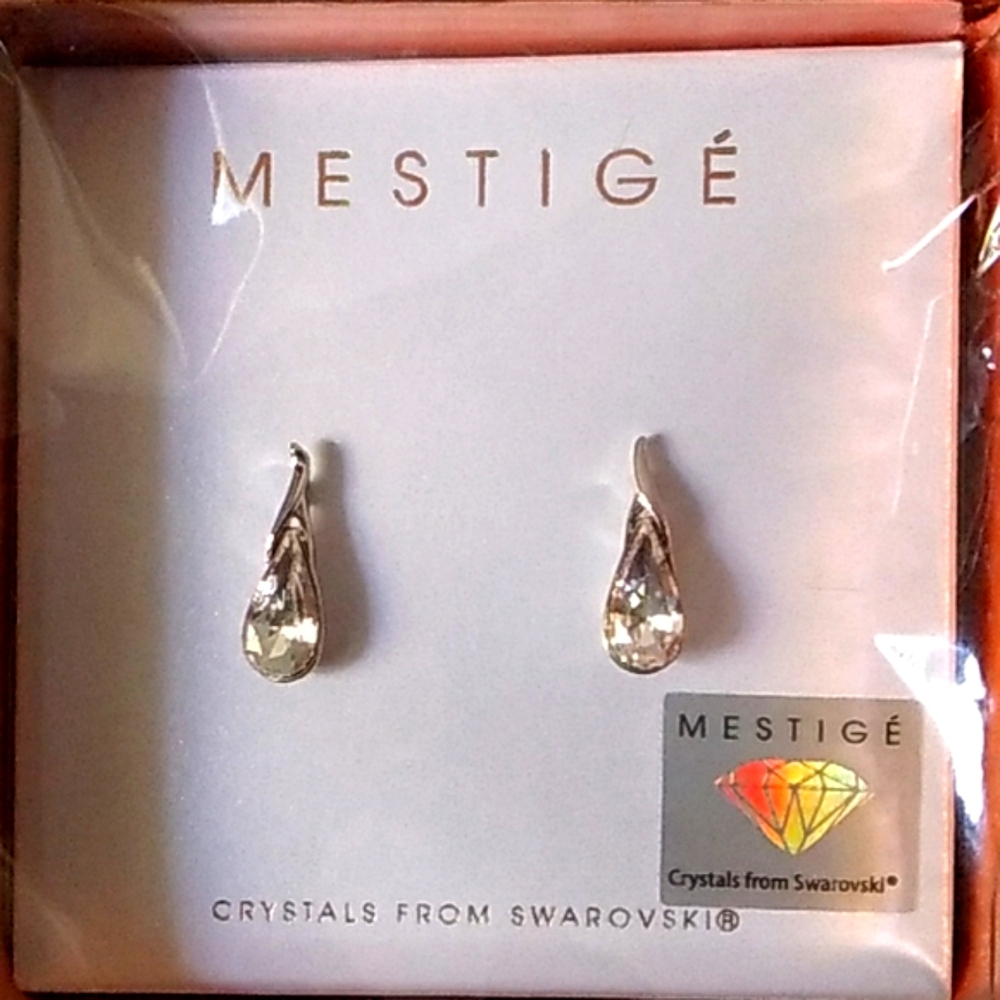 Women Earring with Swarovski® Crystals